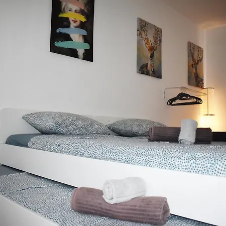 Sunny Rooftop In 91sqm Terrace Delight! Ajía Nápa